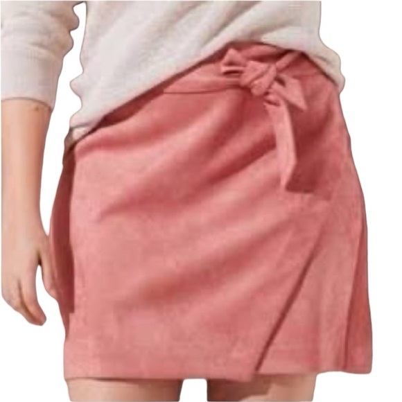 LOFT NWOT Faux Suede Microfiber Wrap Bow Tie Mini Lined Skirt size 2 - Picture 5 of 15